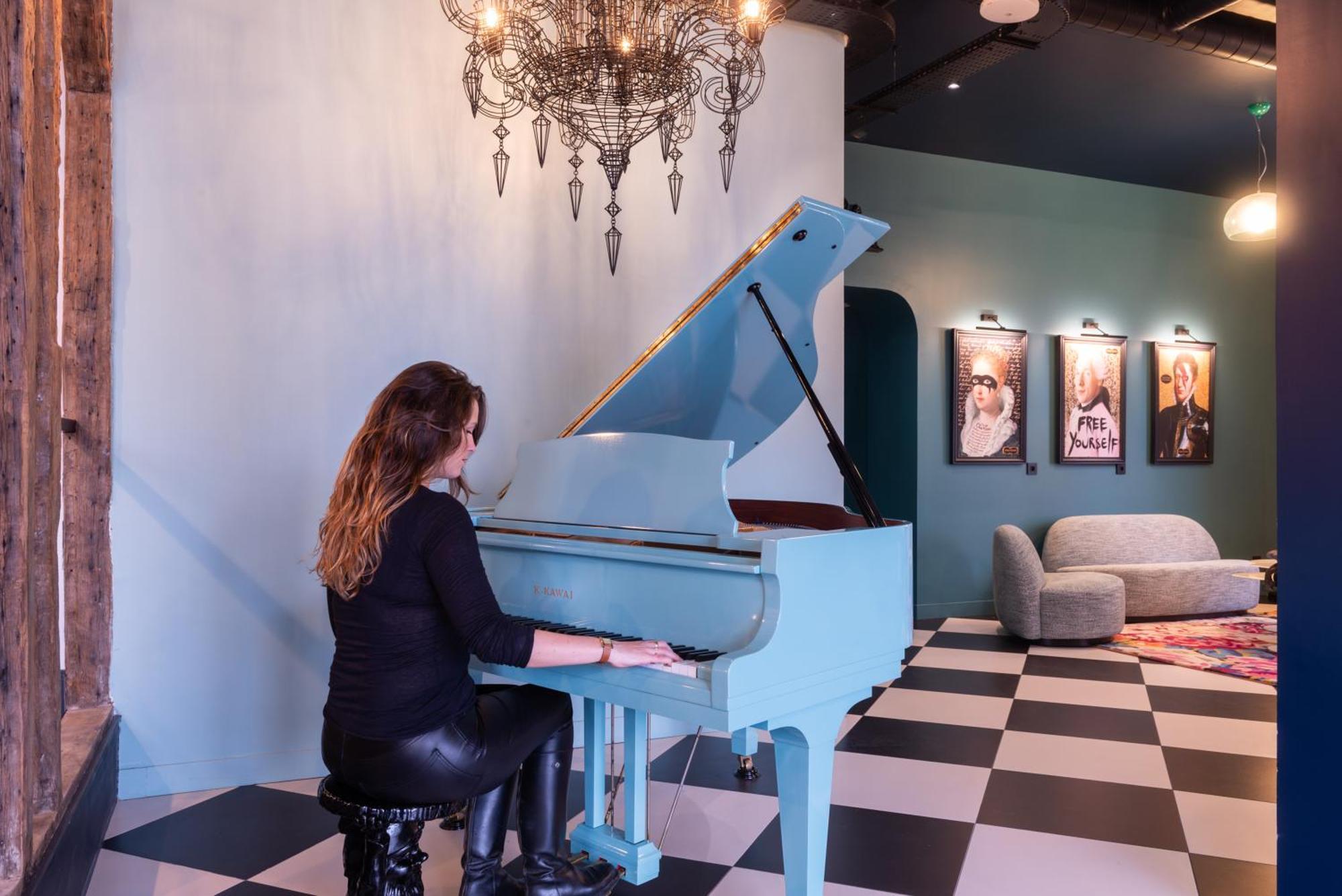 Labe Hotel Tours Centre Gare Bagian luar foto
