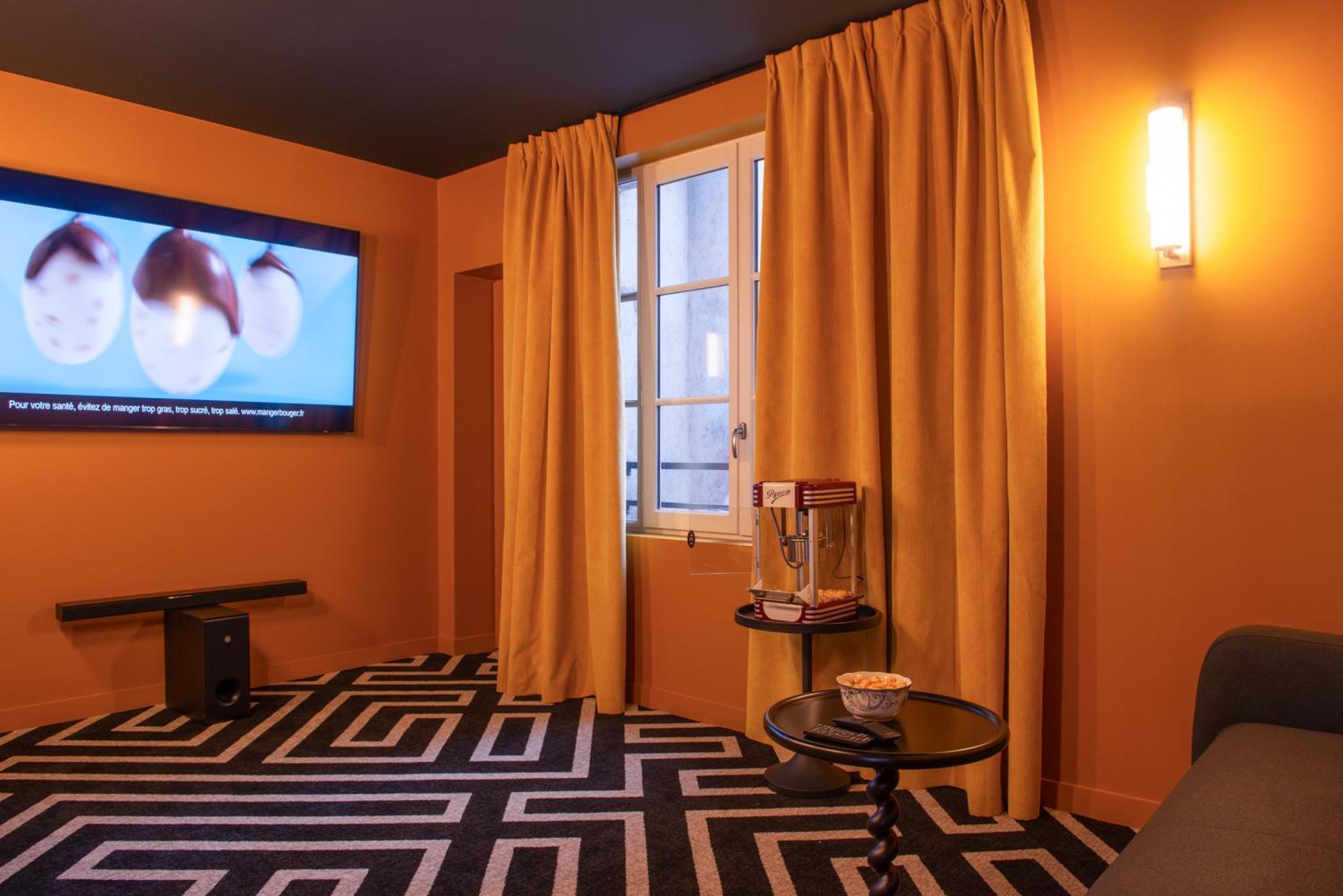 Labe Hotel Tours Centre Gare Bagian luar foto